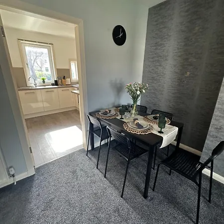 Lägenhet Cosy Stylish Home, Seperate Entrance