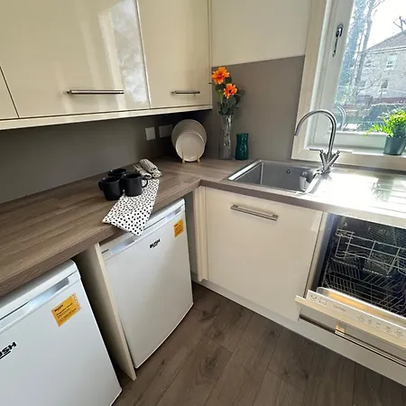 Modern Style , Separate Entrance Glasgow