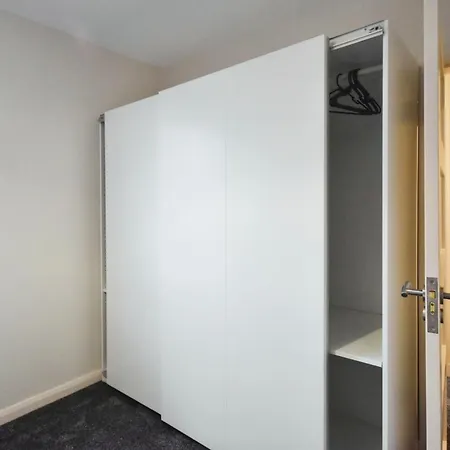 Apartment Modern Style , Separate Entrance