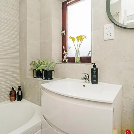 The Merchants Gem - 2bed & Free Parking Glasgow