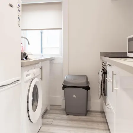 3 Bdr House At Caledonia Luxe Short Lets & Serviced Сasa de vacaciones *