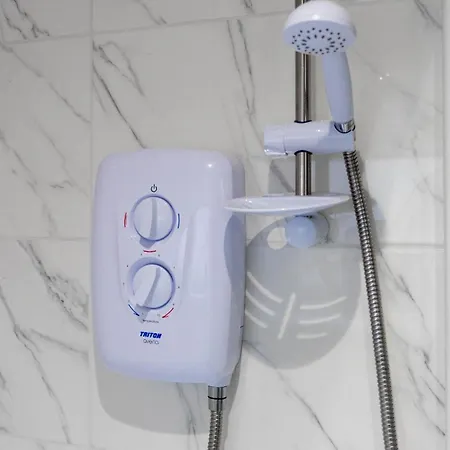 3 Bdr House At Caledonia Luxe Short Lets & Serviced * Glasgow