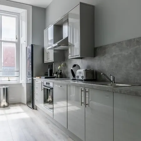 Lägenhet Beautiful 4 Bed Flat In Perfect Location *