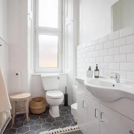 Apartman Stunning 2 Bed In Heart Of West End *