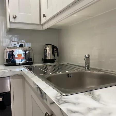 The Buckingham Glasgow