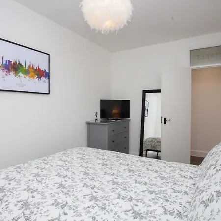 Newly Renovated Apartament Glasgow