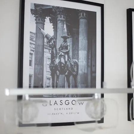 Newly Renovated Apartament