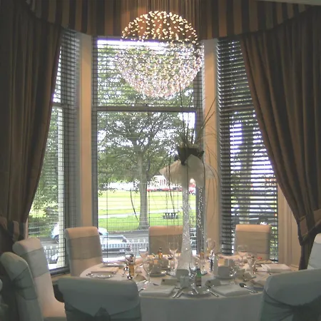 ホテル Number 10 グラスゴー