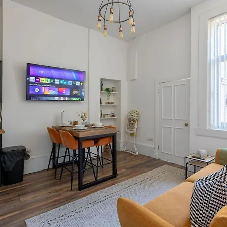 Сasa de vacaciones Spacious 3 Bedroom In - Free Parking *