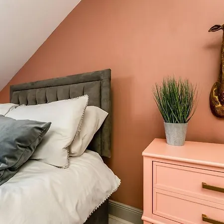 The Rose- Stylish Penthouse 2 Bed Centre With Free Parking & Lift 아파트 글라스고