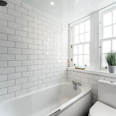 Lejlighed The Rose- Stylish Penthouse 2 Bed Centre With Free Parking & Lift *