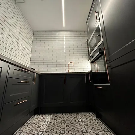 아파트 West End Tenement