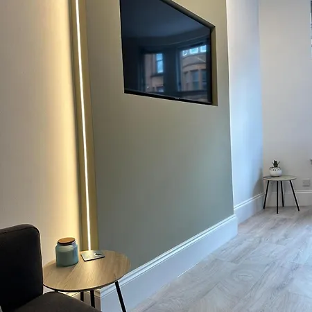 West End Tenement Apartment *