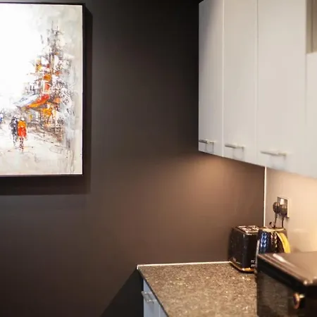 Apartment Stunning One Bed With Parking In Centre Glasgow