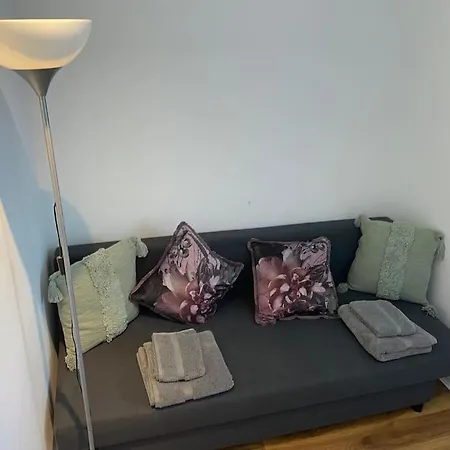 Daire Perfectly Situated Luxury 2 Bedroom *