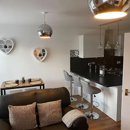 Perfectly Situated Luxury 2 Bedroom