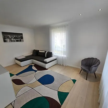 Lovely House With Private Parking! Glasgow! * Glasgow