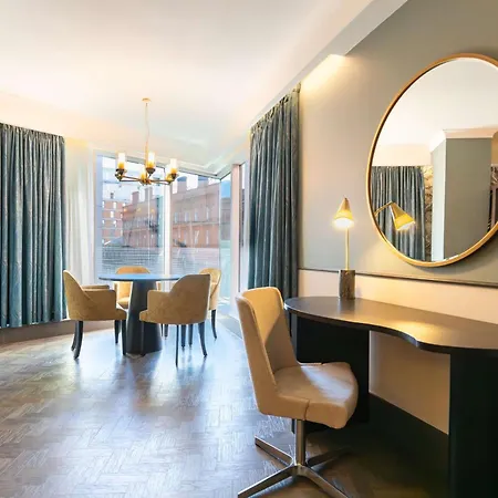 Radisson Blu Hotel, Szálloda 4*