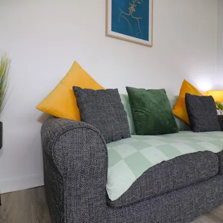 Signature - Huntley House *