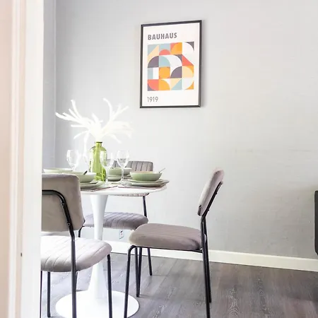 Croftspar House * Glasgow