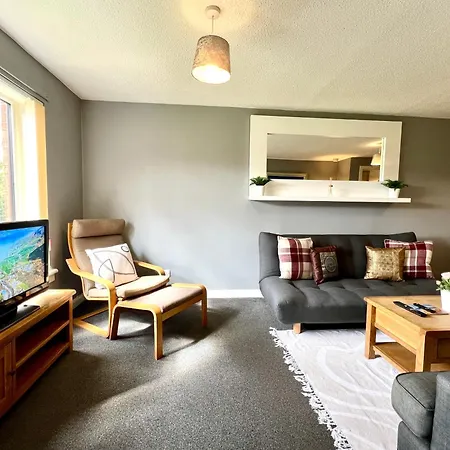 Apartment Spacious 2 Bed-flat In - Free Parking