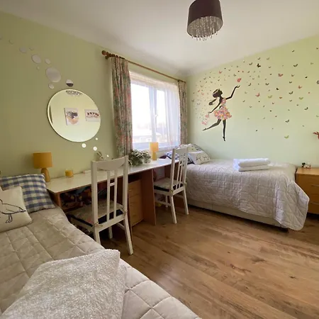 Stunning 3 Bedroom House With 2 Bathrooms Ferienhaus *