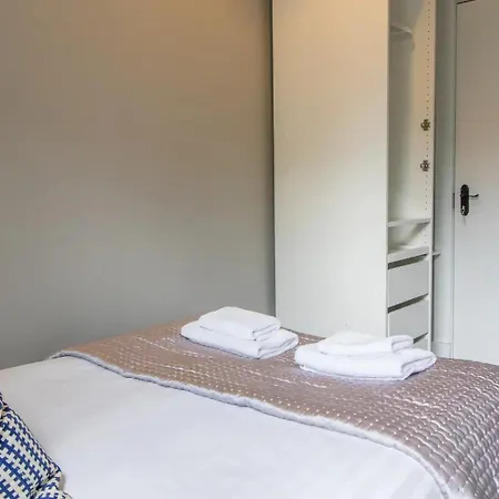 Apartament West End Cosy Pop Of Colour - Pass The Keys