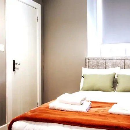 Private Garden West End With Parking - Pass The Keys Глазго