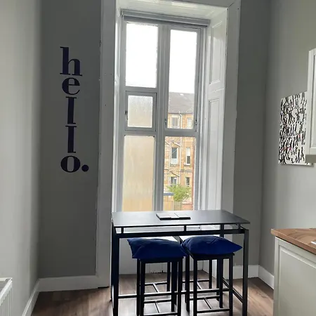 Apartament West End Cosy Pop Of Colour - Pass The Keys