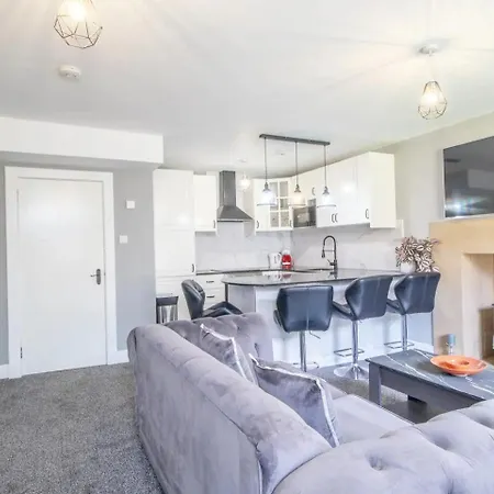 Private Garden West End With Parking - Pass The Keys Глазго