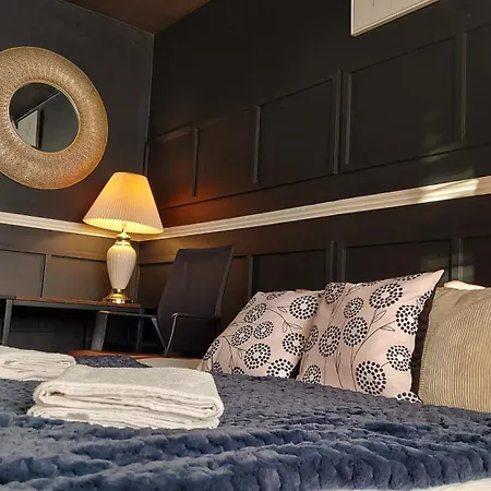 Luxurious With A Private Bathtub And Shared Toilet And Kitchen 10mins From Centre * Glasgow