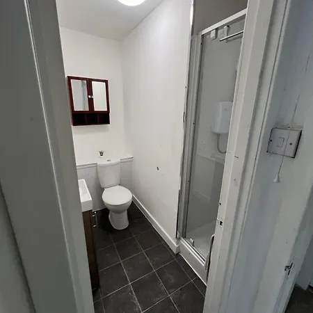 Great Western Road With En