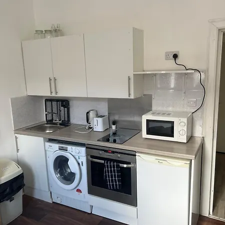 아파트 Great Western Road With En 글라스고