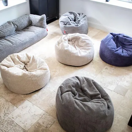 Stunning 4-bedroom With Hot Tub & Sauna Near Loch Lomond 别墅 格拉斯哥