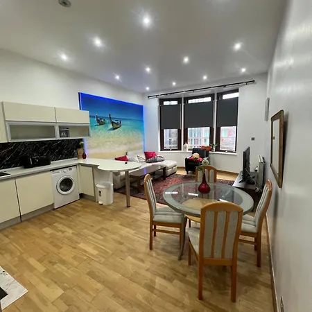 Centre - 2 Bed 公寓 *
