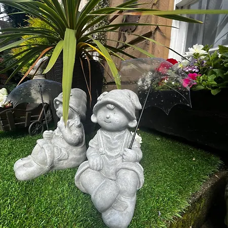 Amani - Centre Апарт-отель Глазго