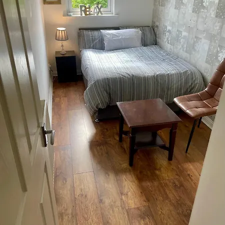 3 Bed ,2 Bedroom City Centre Apt 글라스고