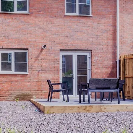 Дом отдыха Modern 3 Bedroom In Глазго