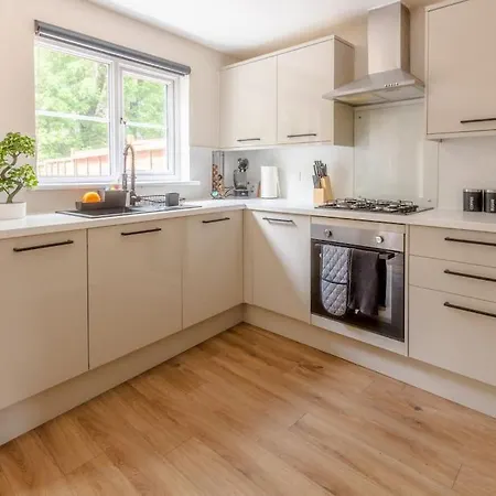 Modern 3 Bedroom In * Glasgow