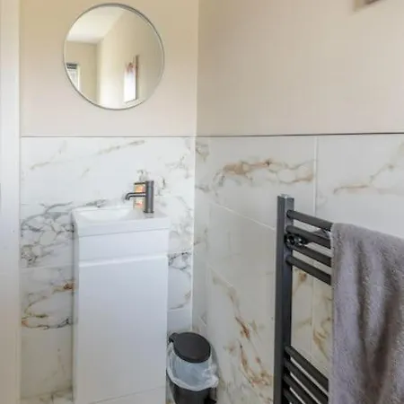 Hébergement de vacances Modern 3 Bedroom In Glasgow
