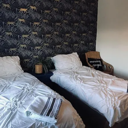 House In Drymen Village With Free Local Health Club Access