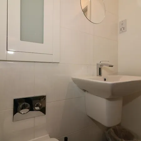 Signature - Oatlands House Apartmán *