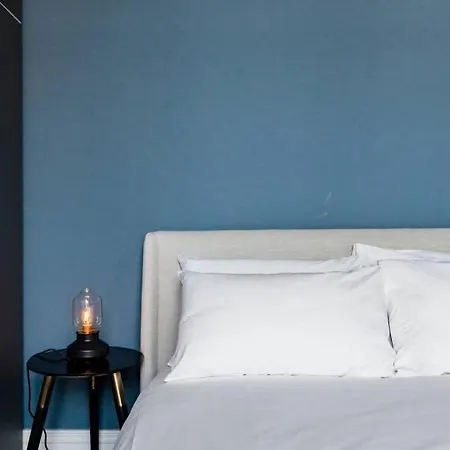 Incredible Contemporary Flat In Heart Of West End Апартаменты *