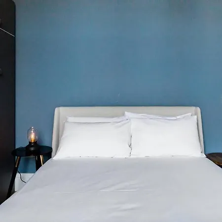 Апартаменты Incredible Contemporary Flat In Heart Of West End