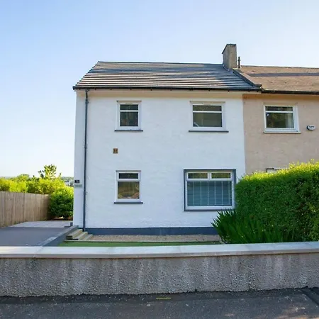 Beautifully Designed Pollok House Ferienhaus *
