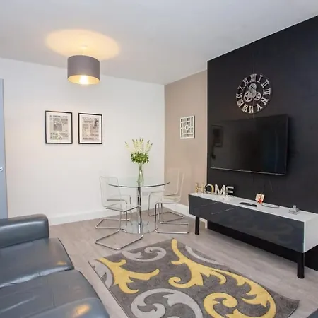 Beautifully Designed Pollok House * Glasgow