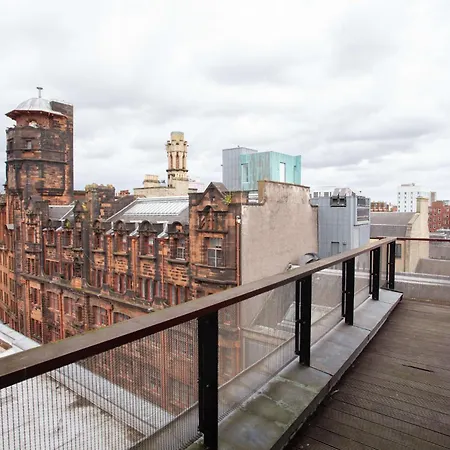 Beautiful Penthouse In Centre Location