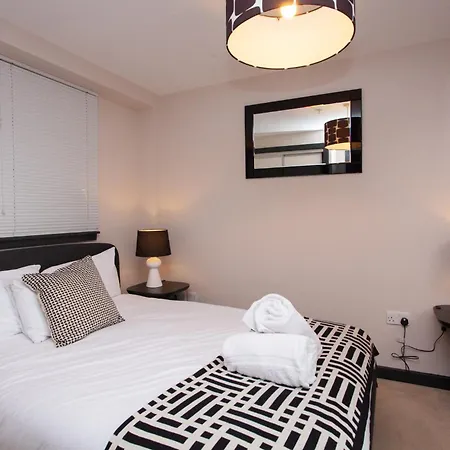 Beautiful Penthouse In Centre Location