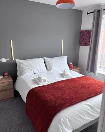 Radiant Homes 2 Bedrooms 2 Bathrooms Free Parking