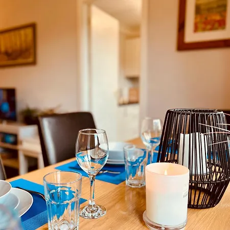 Lägenhet Cityview Retreat - 2-bed - Free Parking *